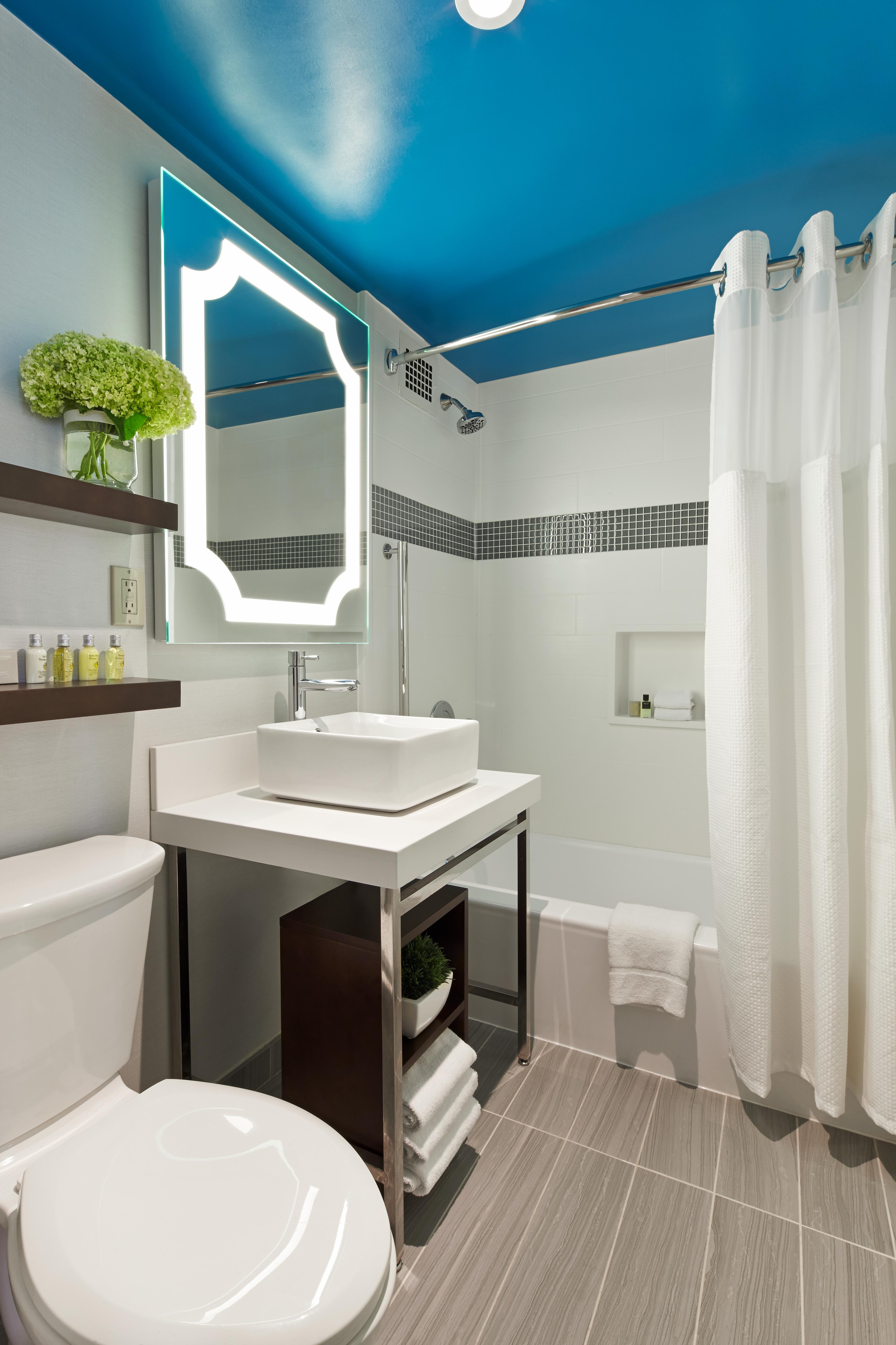 The Ven At Embassy Row, Washington, D.c., A Tribute Portfolio